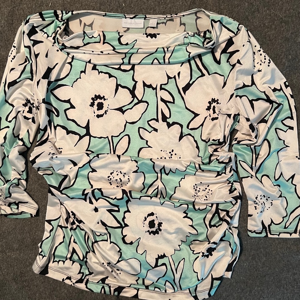 New York & Company women’s shirt size L